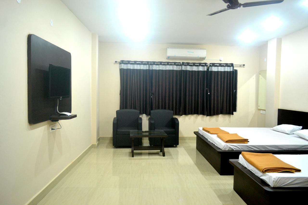Hotel Bhammars Balangir Cameră foto