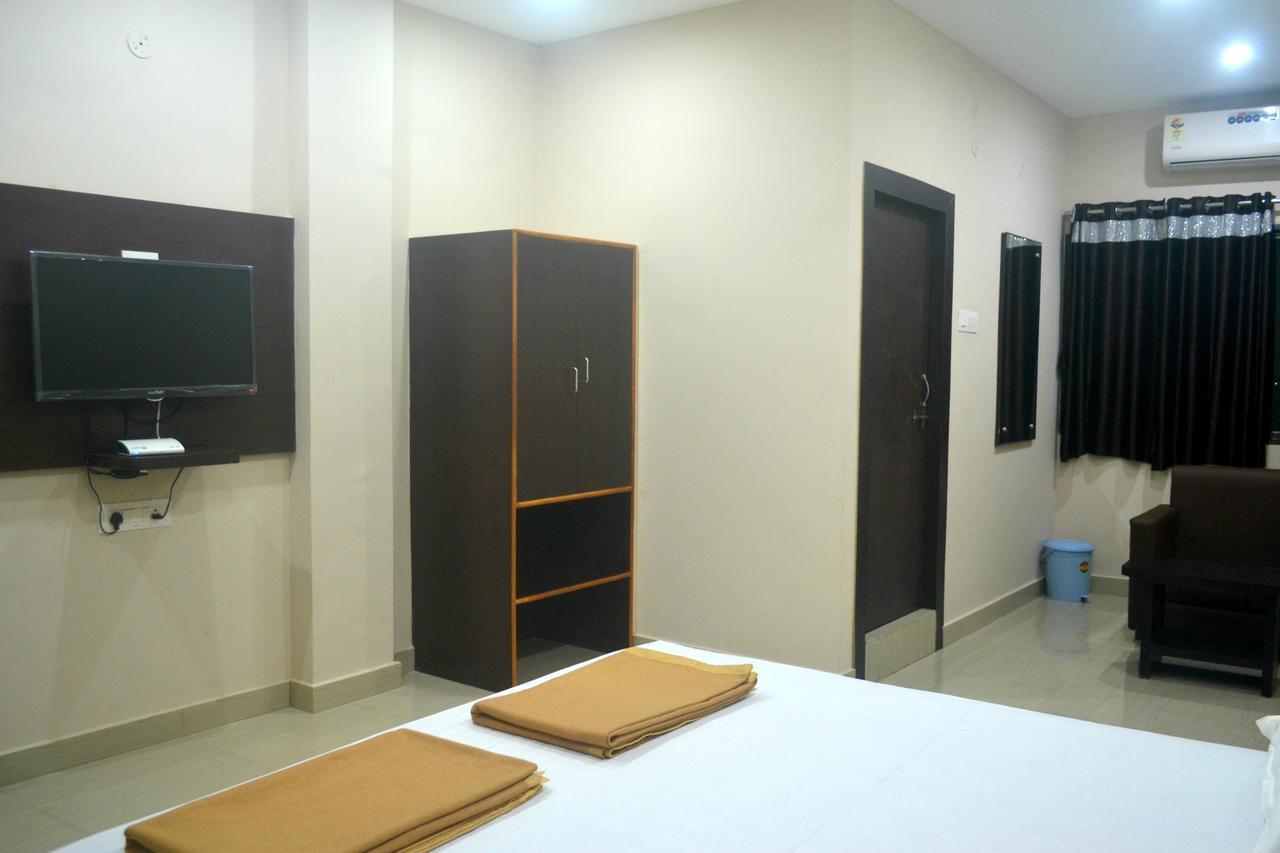 Hotel Bhammars Balangir Cameră foto