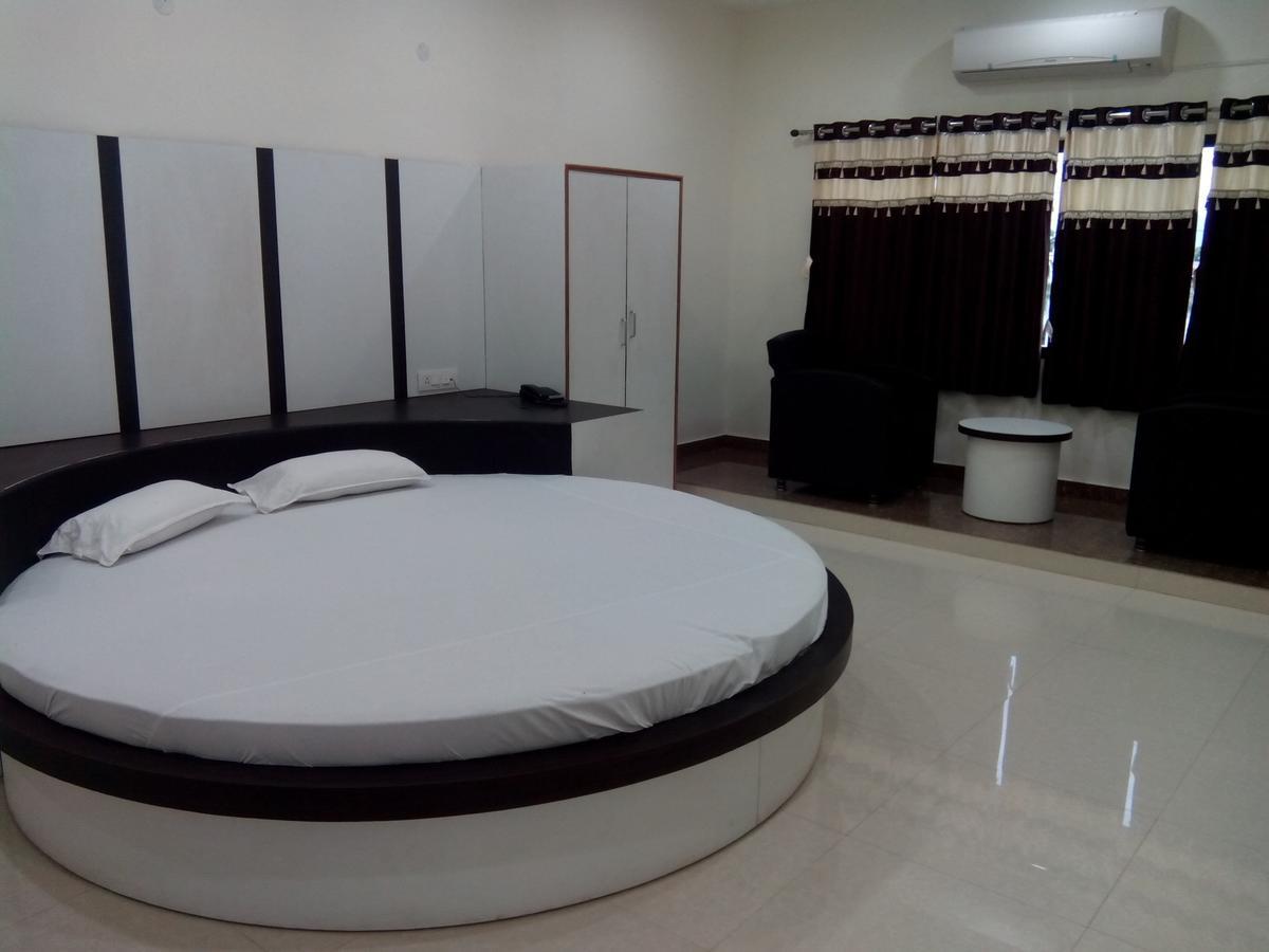 Hotel Bhammars Balangir Cameră foto